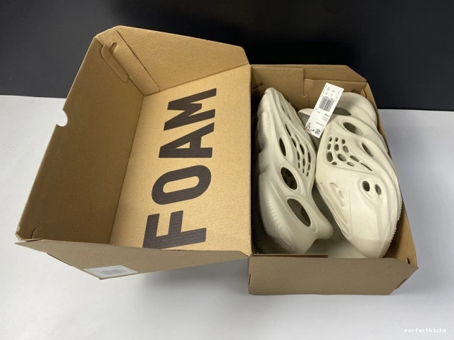 Yeezy FY4567 Foam Sand Adidas RNNR 0807